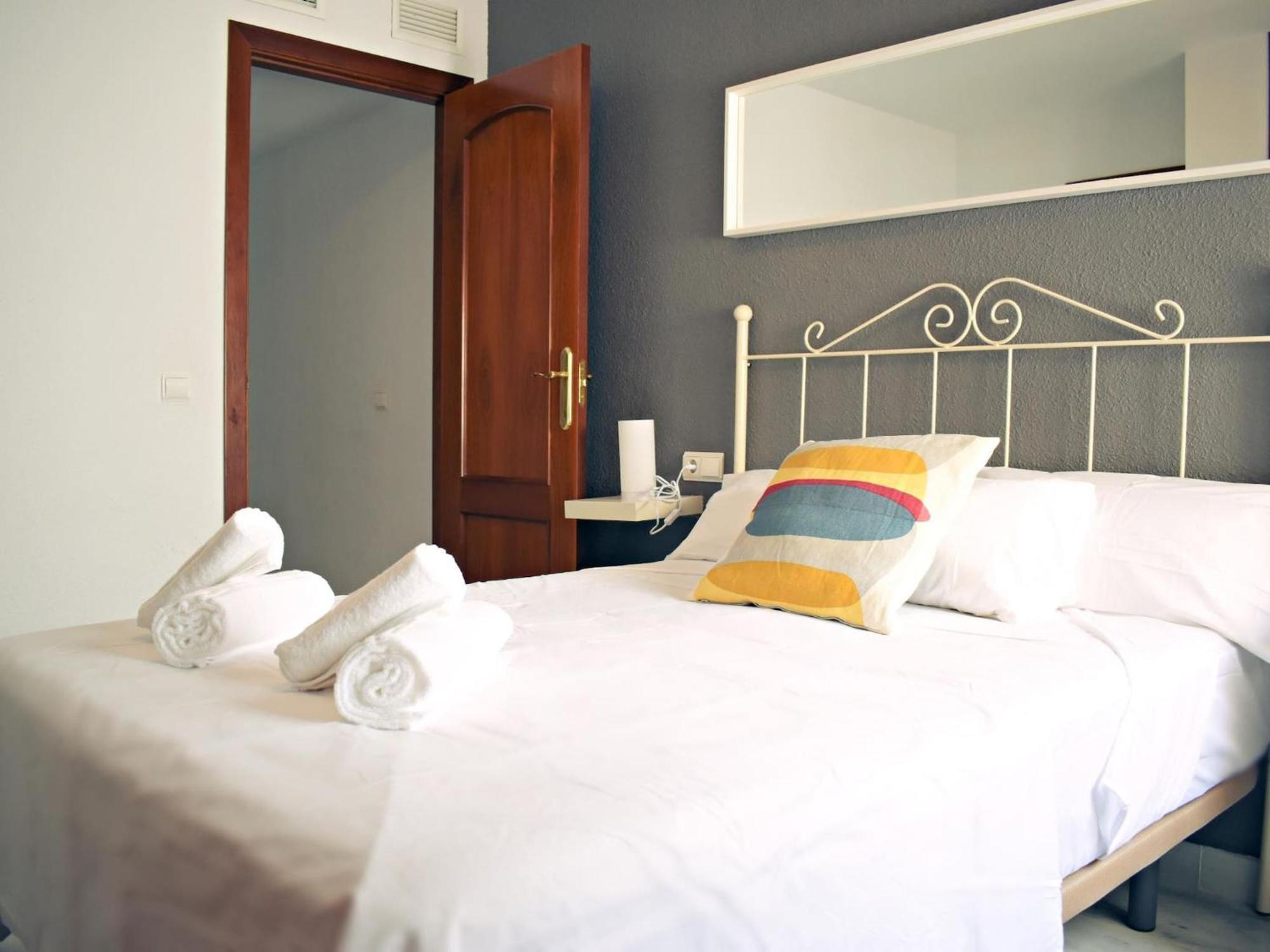 Fabuloso Apartamento Junto Al Soho Con Parking Privado Málaga Kültér fotó