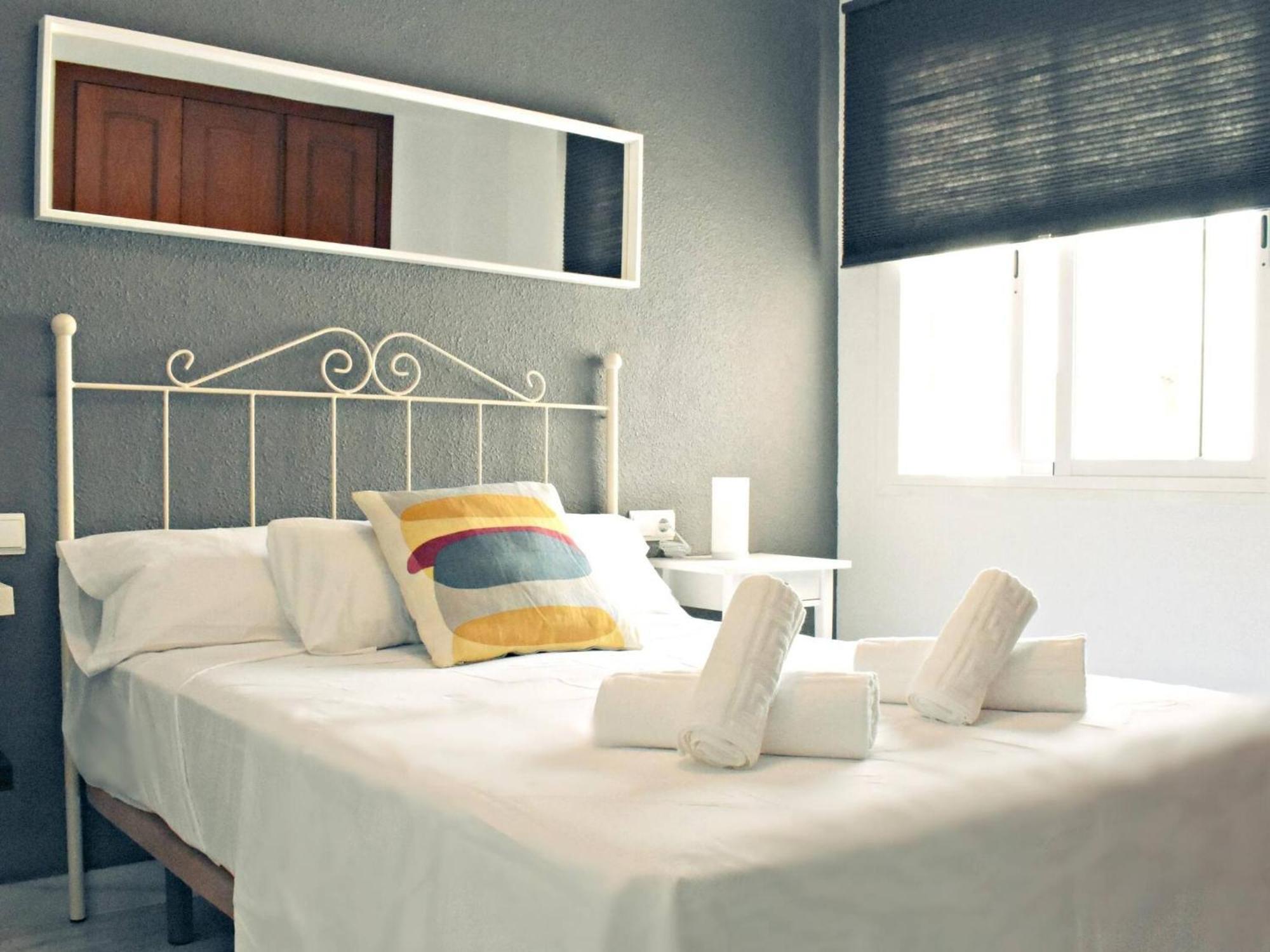 Fabuloso Apartamento Junto Al Soho Con Parking Privado Málaga Kültér fotó
